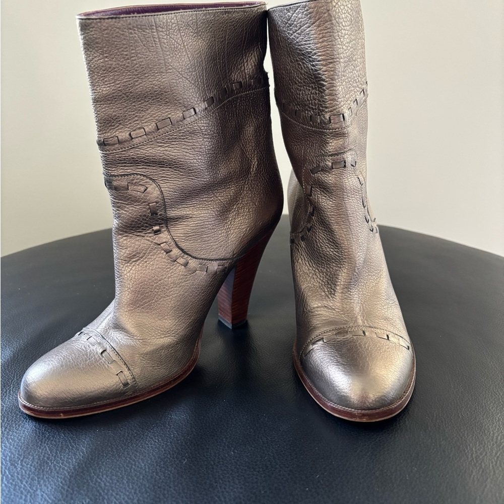 Marc Jacobs Bronze Heeled Leather Elegant Boots